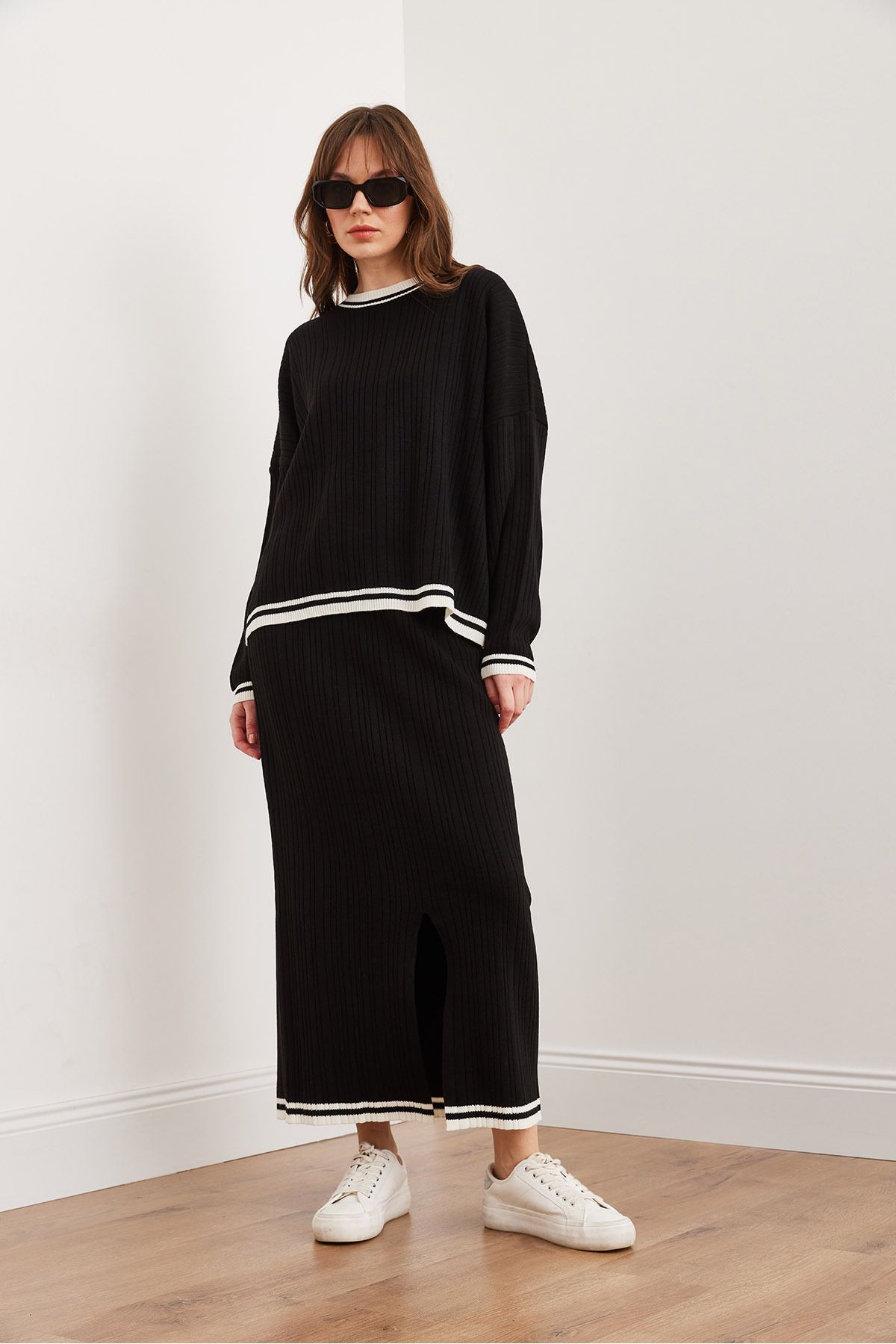 Olalook-Women's Black Top Sweater Bottom Slit Skirt Knitwear Set Tkm- 19000327 4