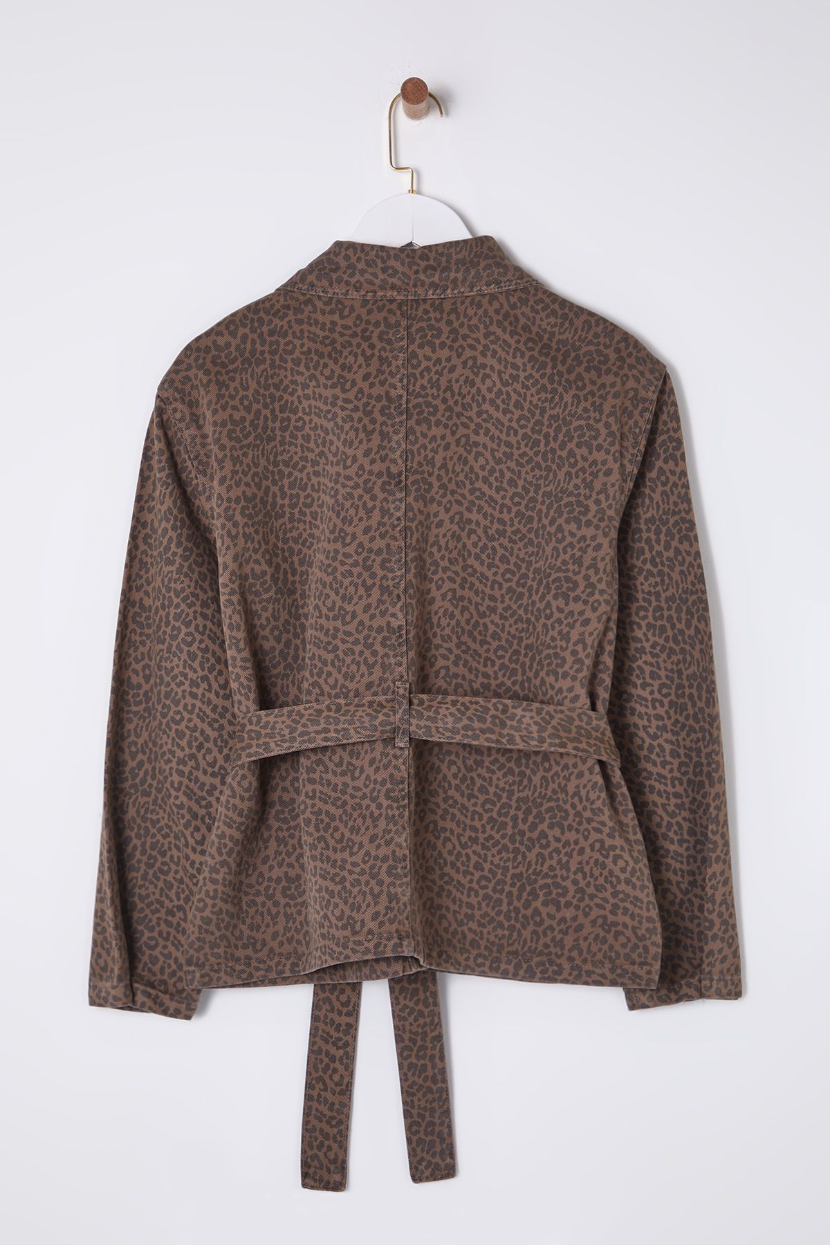 Trendyol Collection-Multicolor Leopard Print Belted Brown Denim Jacket Twoss25Ce00027 8