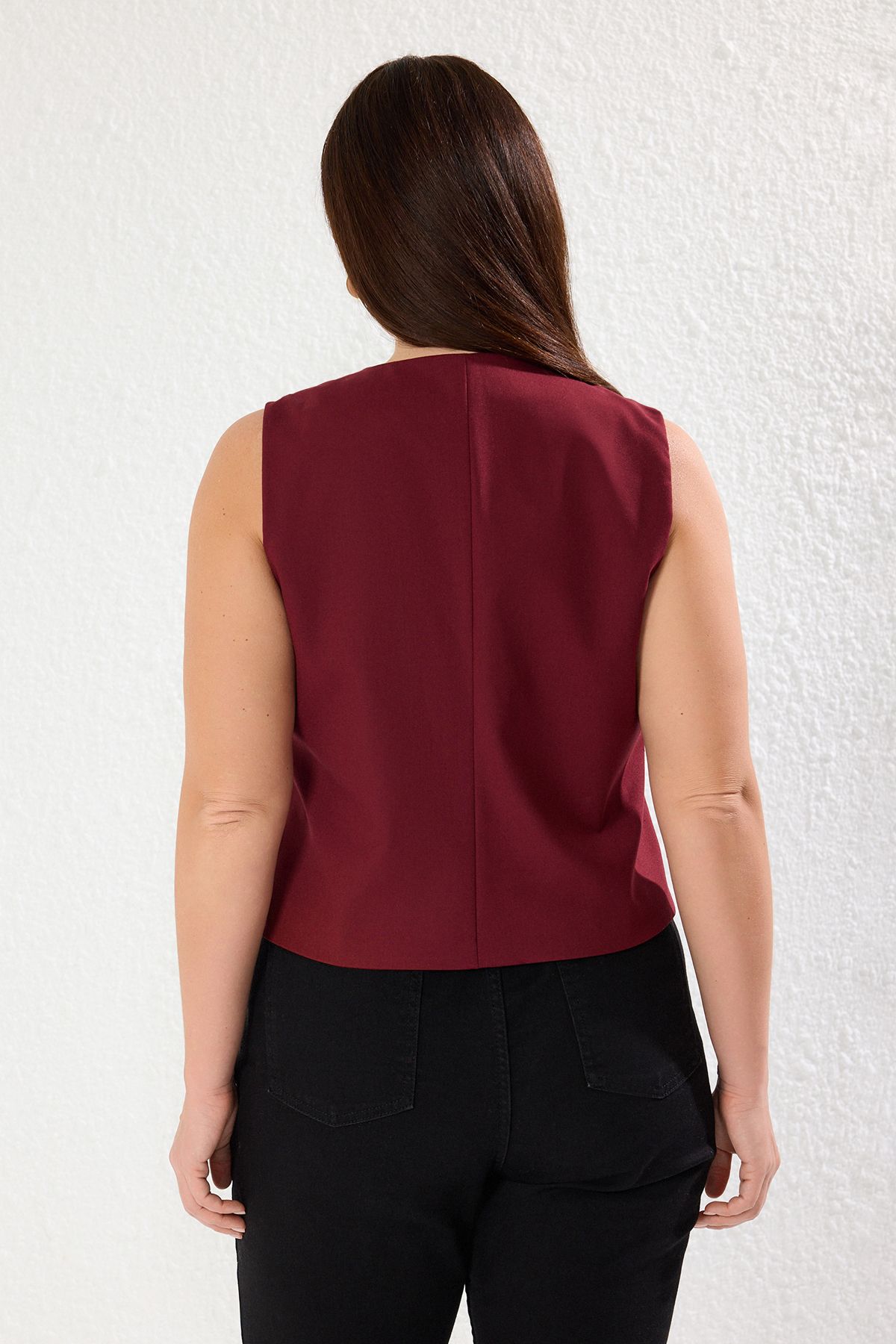 Trendyol Curve-Burgundowa kamizelka z dekoltem w serek, podszyta tkaniną w dużych rozmiarach Tbbaw25Bh00009 5