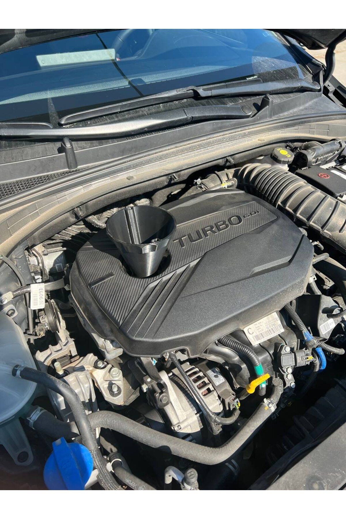 Lucest Kia Hyundai Motor Yağı Hunisi - Dişli. Havalandırma ile. T4963573