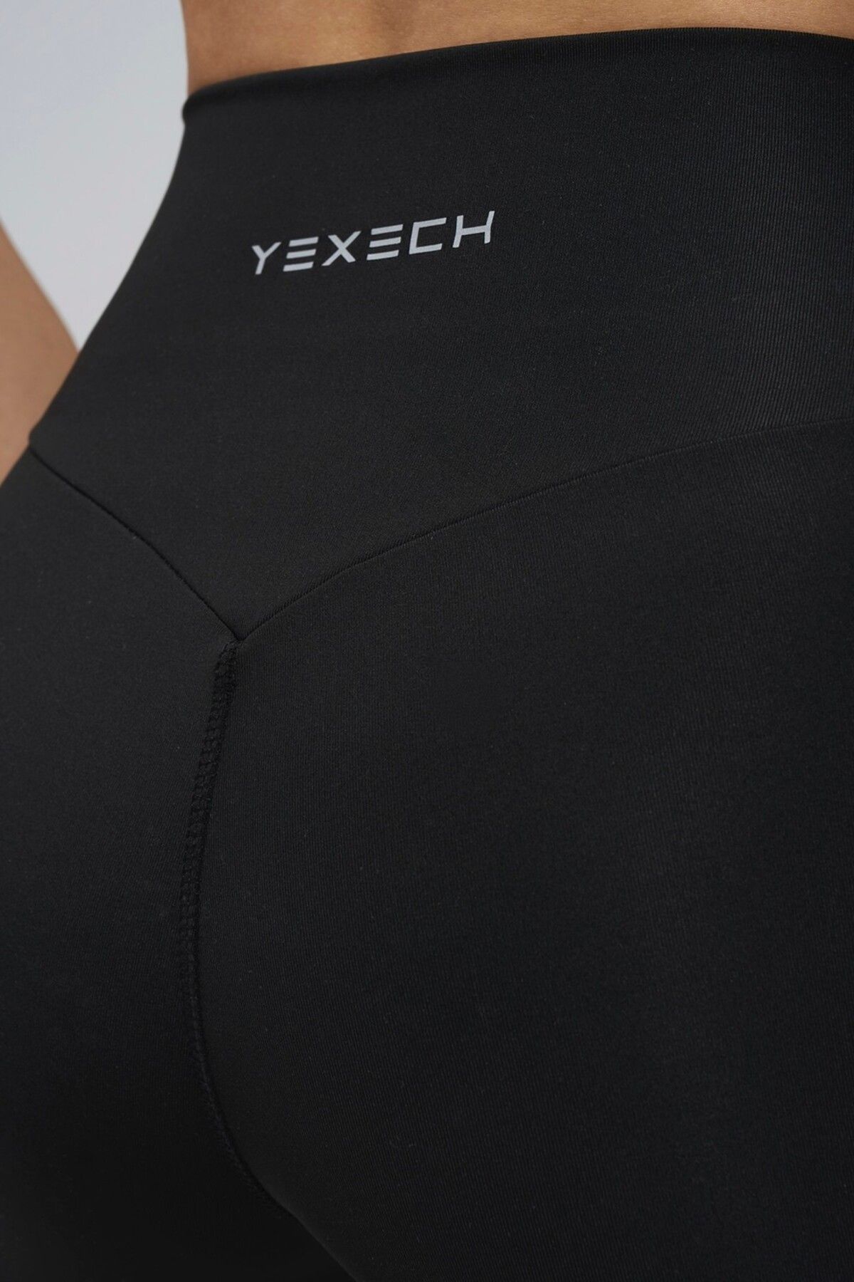 YEXECH-Straight Push-Up Verve Short Shorts 2