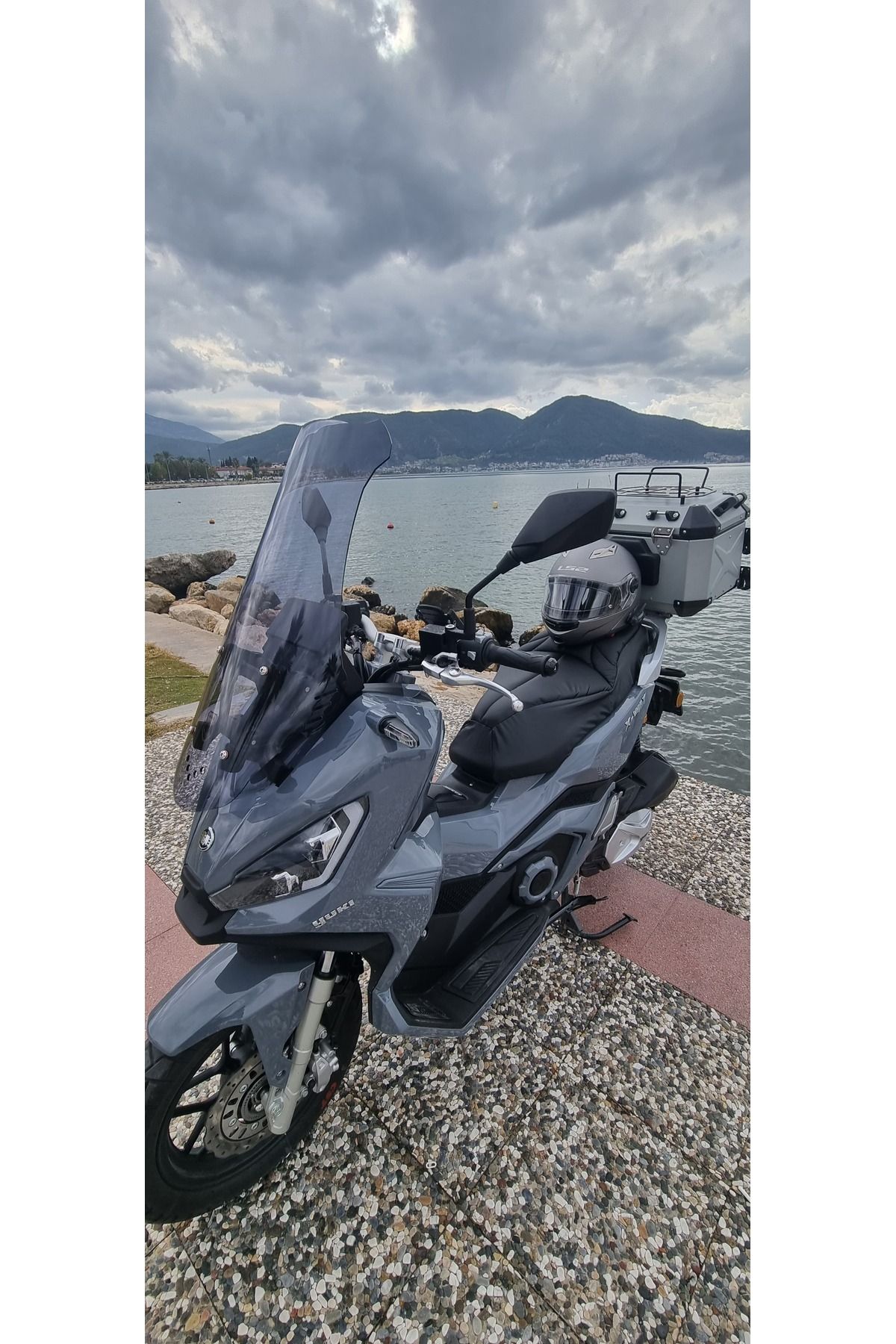 Yuki Xway 125 Siperlik Ön Cam 2023-2025 Model 75cm Füme Renkli 4mm UZUN CAM