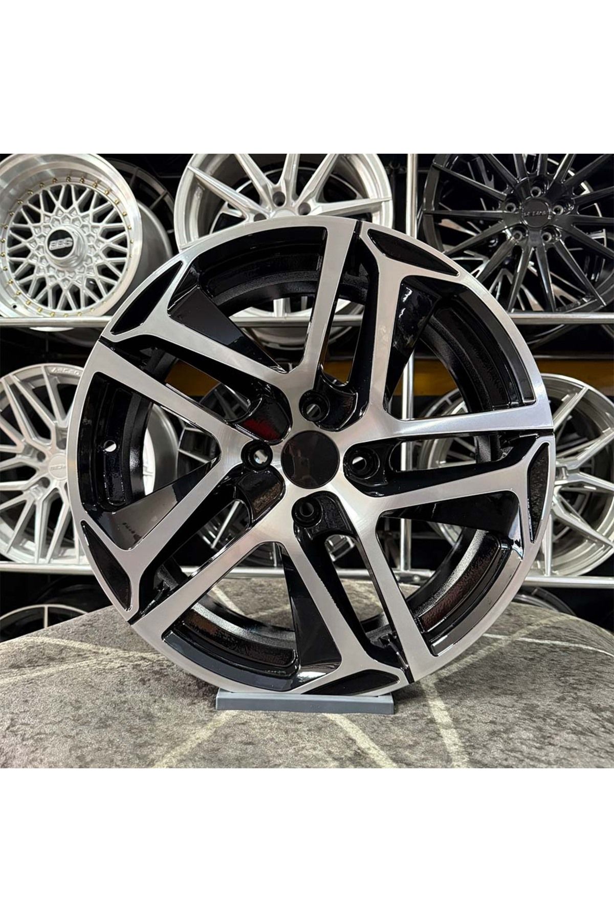 kormetal 17 İnç 4x108 Peugeot Ci̇troen Siyah Elmas Kesim Jant Modeli Peugeot (4 Adet)