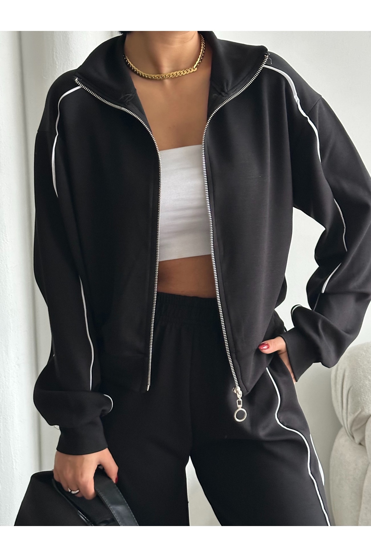 Diviny-Stripe Detail Modal Fabric Tracksuit Set 3