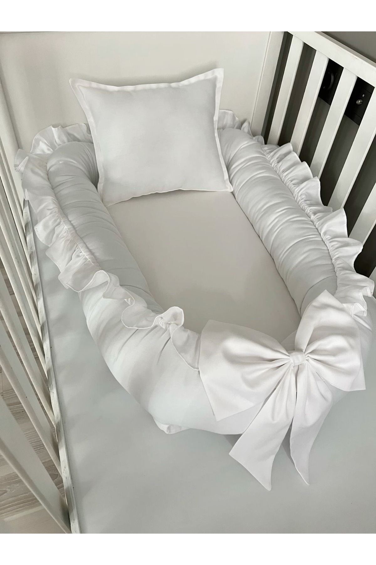 Selly Baby Beyaz Fırfırlı Anneyanı Babynest / Beşik içi Yatak