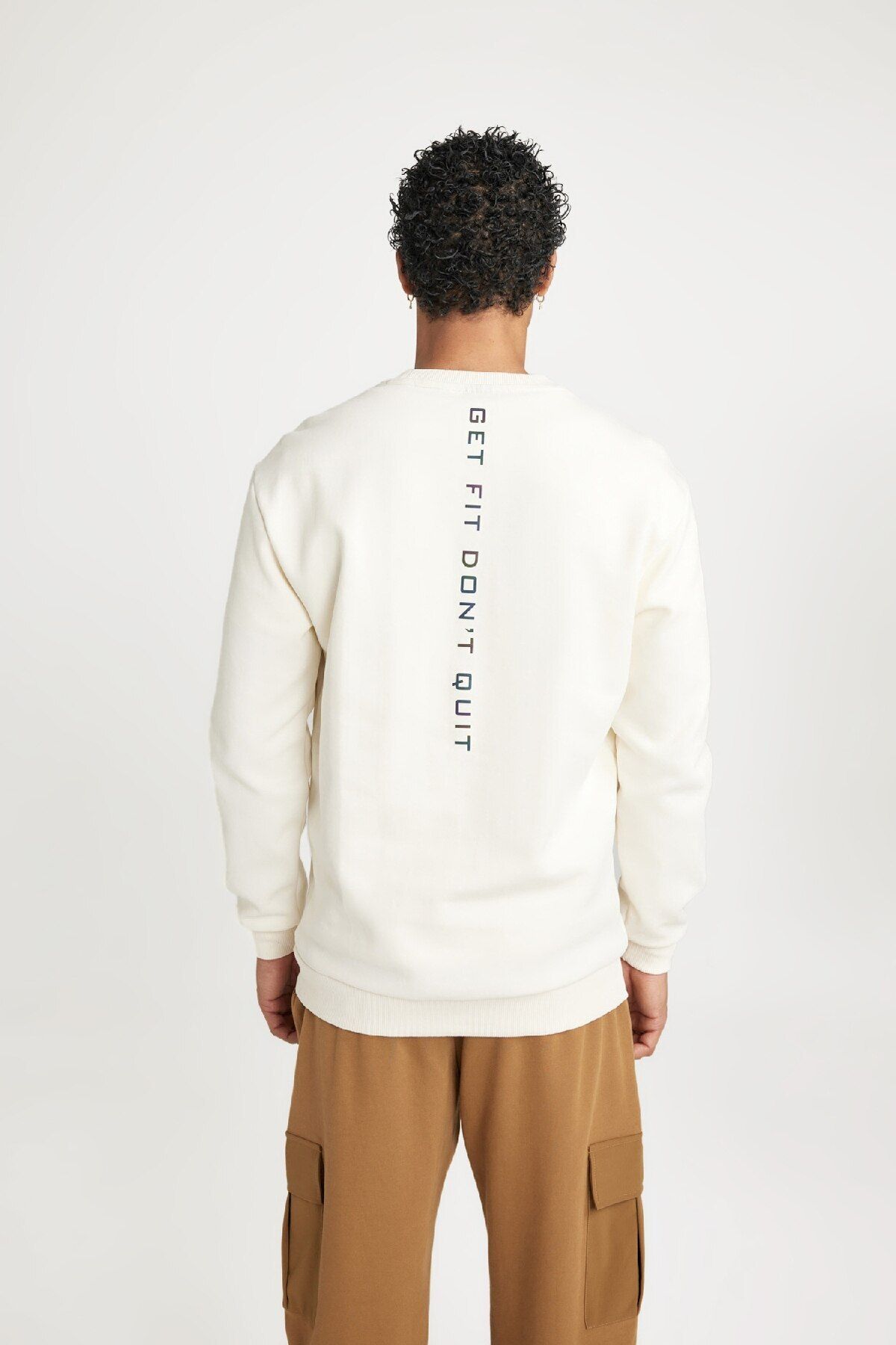 DeFacto-Bedrucktes Sweatshirt mit Rundhalsausschnitt und Taschen – Passform Standard B4773ax24sp 8