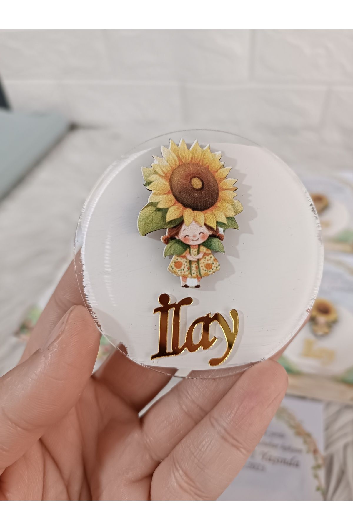 Doğrukan Hediyelik 10 adet ayçiçekli kız figürlü pleksi magnet yenidoğan doğum günü mevlüt hediyelikleri