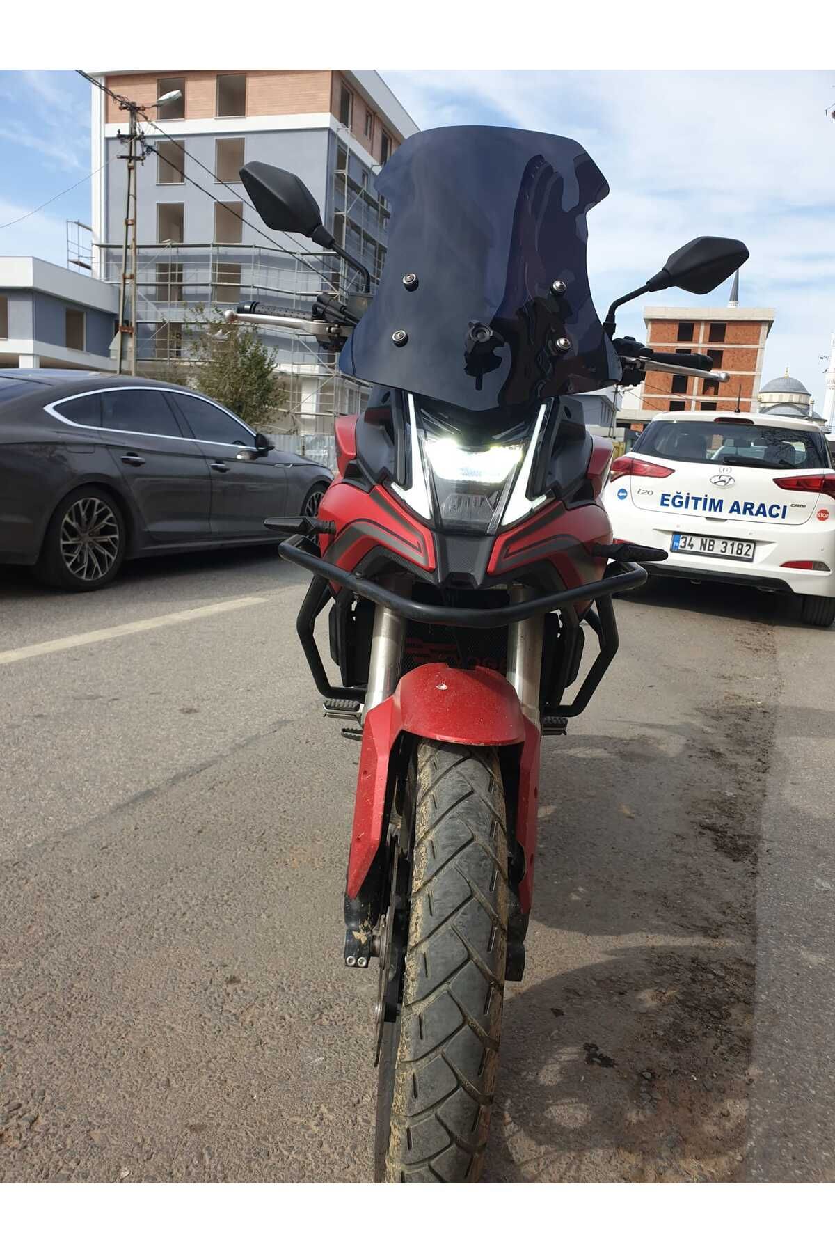Voge DS 300 Siperlik Ön Cam 2021-2025 Model 55cm Siyah Renkli 4mm