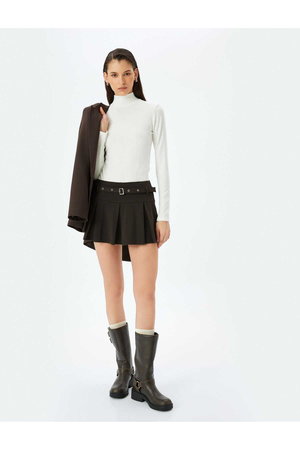 Koton Yeni Sezon Slim Fit Dik Yaka Uzun Kollu Dokulu Body