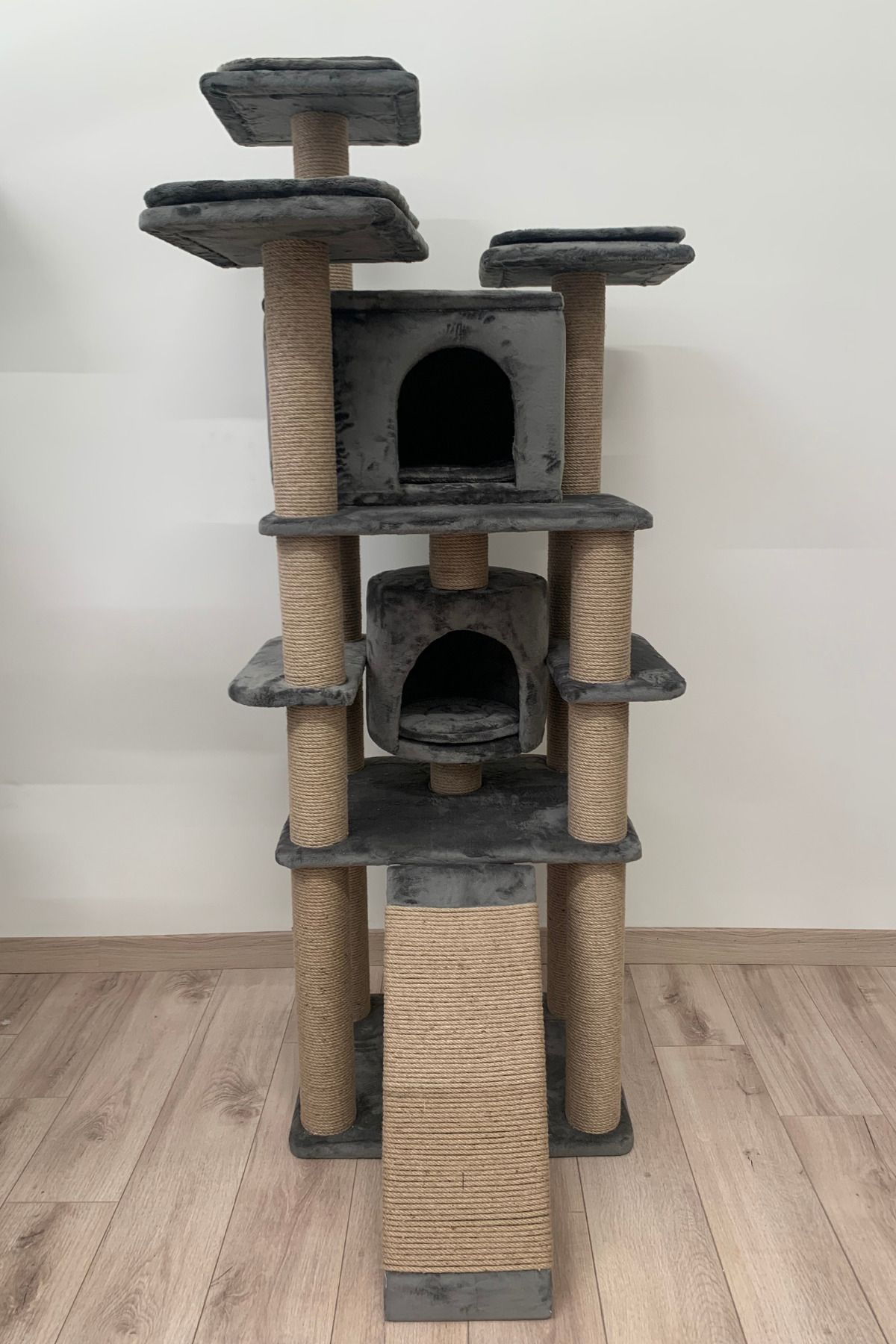 Pet Dreams-Maya Luxury Cat Tree - Scratching and Resting Features 5