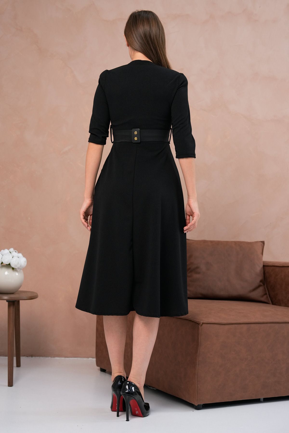 vuvutasarım-Flexibles Scuba-Crêpe-Stoff-Gürtel, detaillierter kurzärmliger Fensterkragen, Midi-Länge, schwarzes Abendkleid 075 3