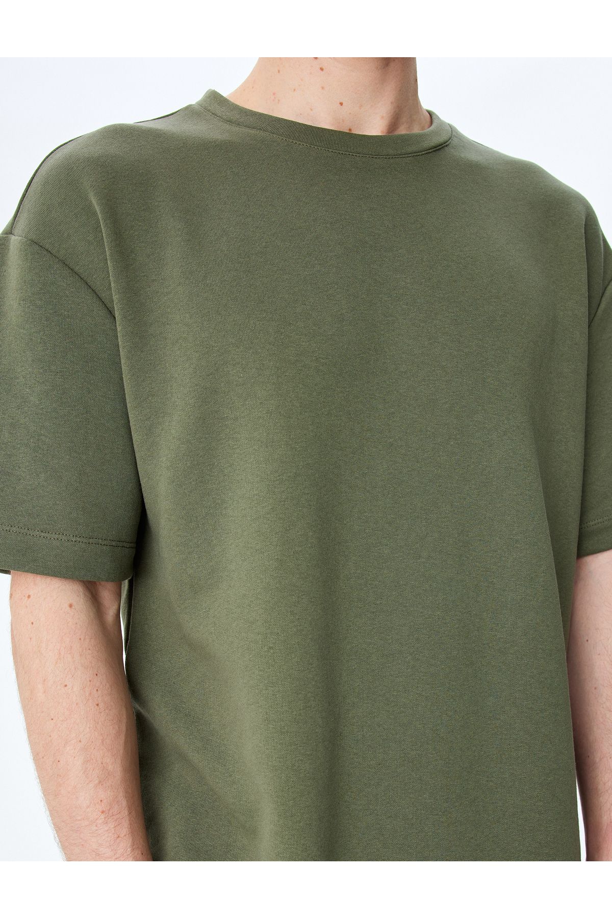 Koton-New Season Short Sleeve Label Detailed Tok Fabric Crew Neck Oversize T-Shirt 5
