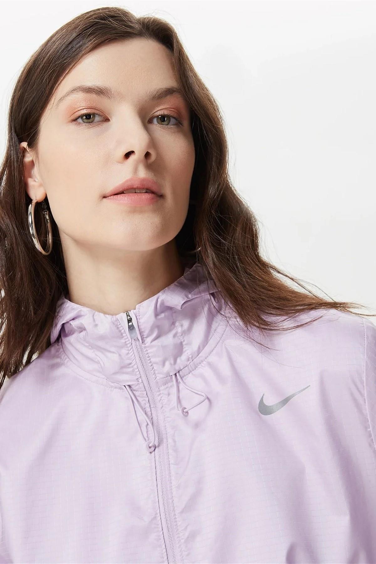 Nike Essential Running Full Zip Jacket Kapüşonlu Bol Cepli Kadın Koşu Ceketi Mor görsel 4