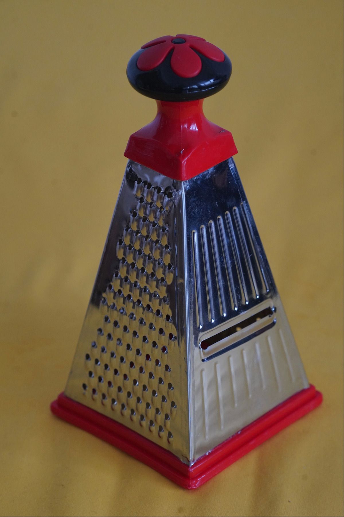 Mitra-Knob Grater 4 - 4 with Separate Grating Feature 5
