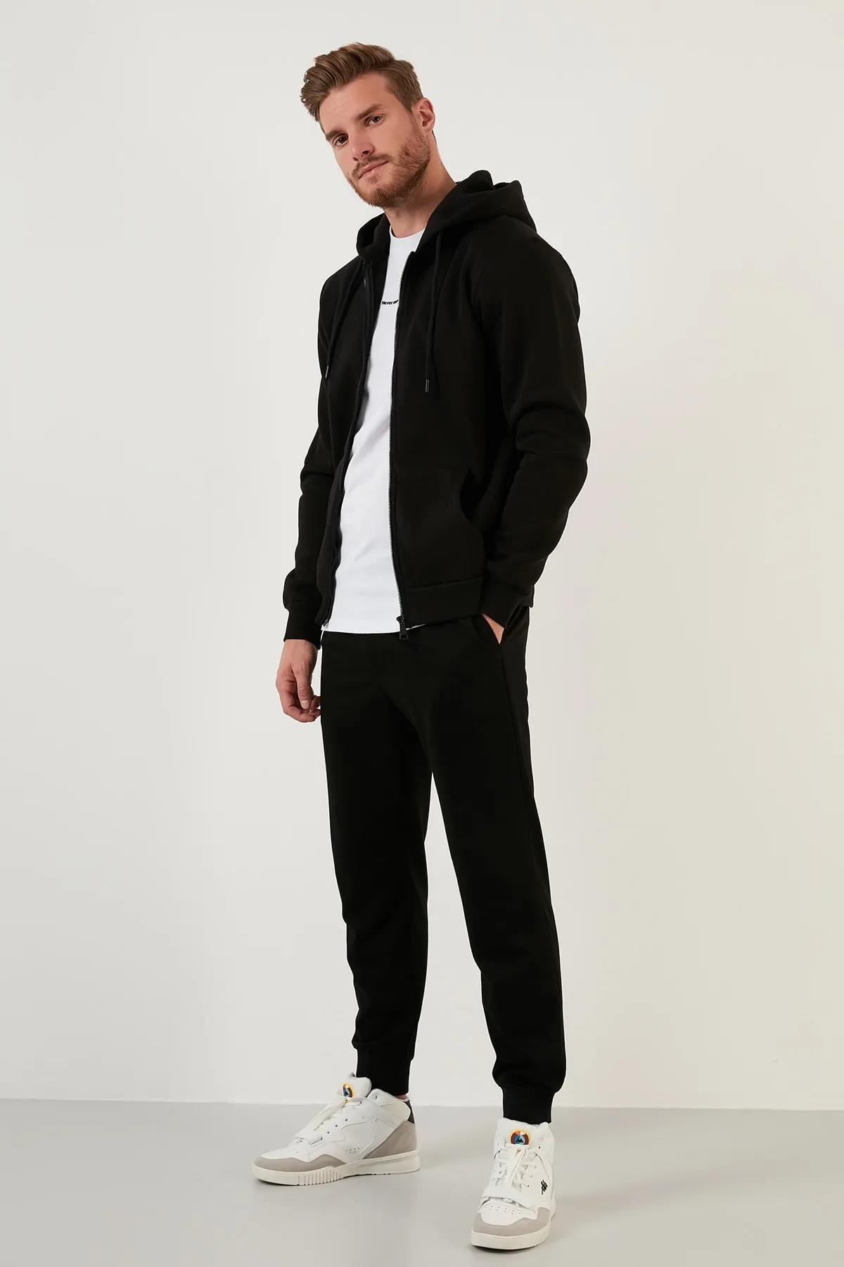 SERAZAT Erkek Fermuarlı Kapüşonlu Sweatshirt % 100 Pamuktur. Tiftiklenme Yapmaz. görsel 3