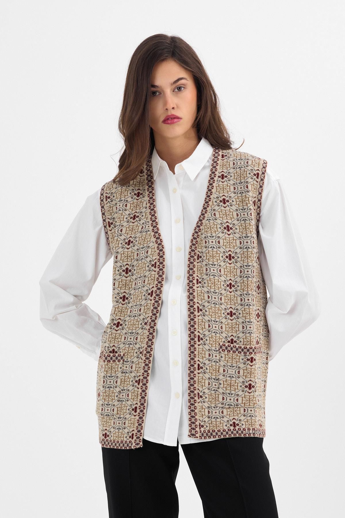 Uludağ Triko-Vestă pentru mamă Kilim pentru tricotaje de buzunar cu model monogramă de piatră 1