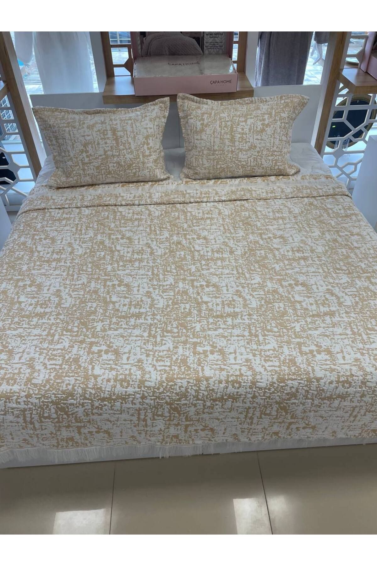 Sudemhome-Soft Fringed Double Blanket & Bedspread Set 3
