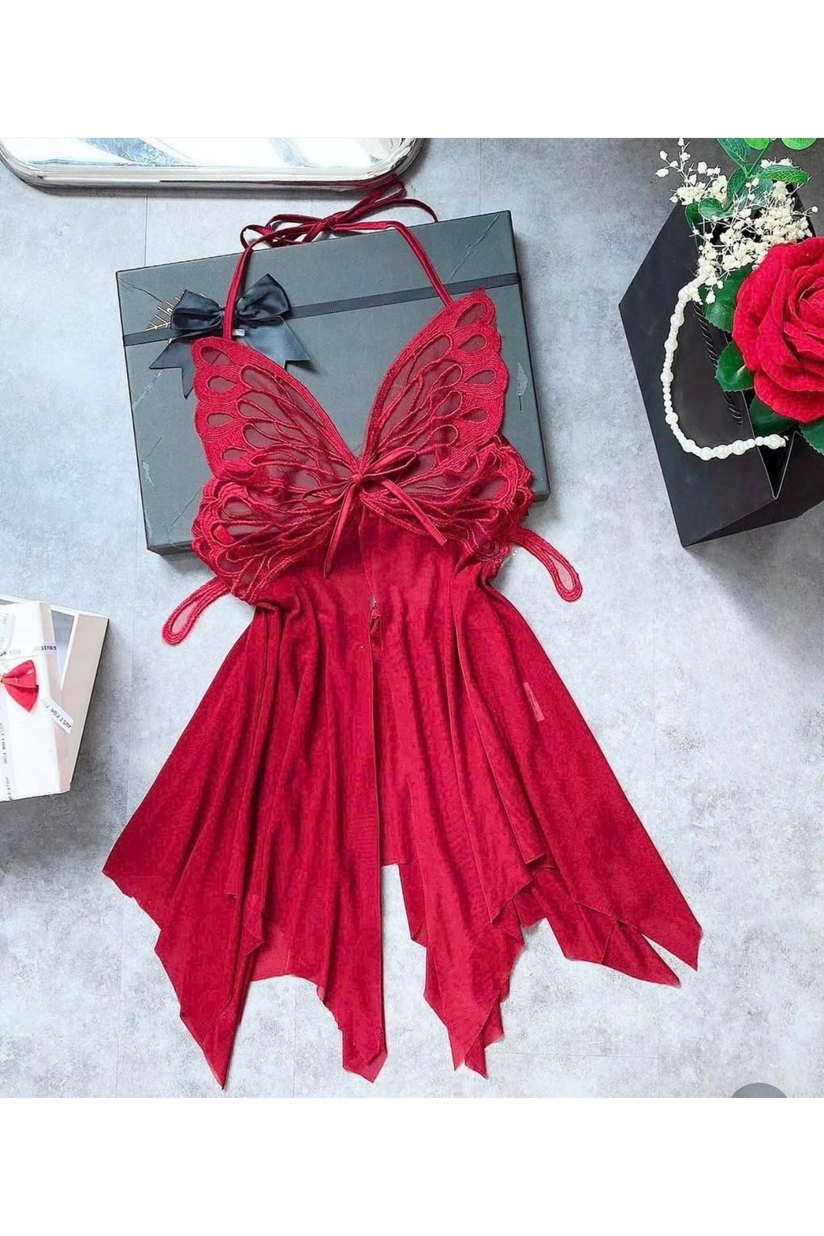 SATTENS Kelebek Göğüs Detaylı Tül Kadın Kelebek Gecelik