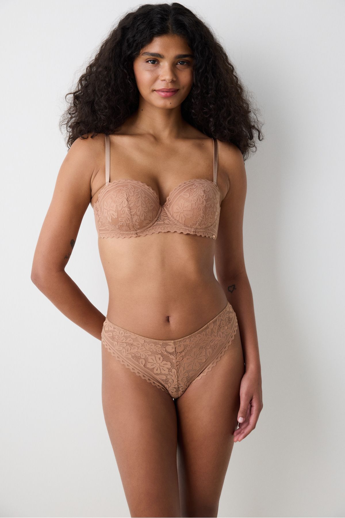 Penti-Angelic Bronze Bra 2