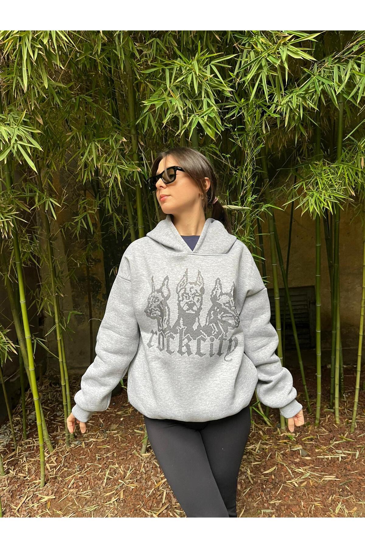 Gri Taşlı Kapüşonlu Oversize Sweatshirt Ünisex — اکرو diamond1 — تصویر 5 از 5