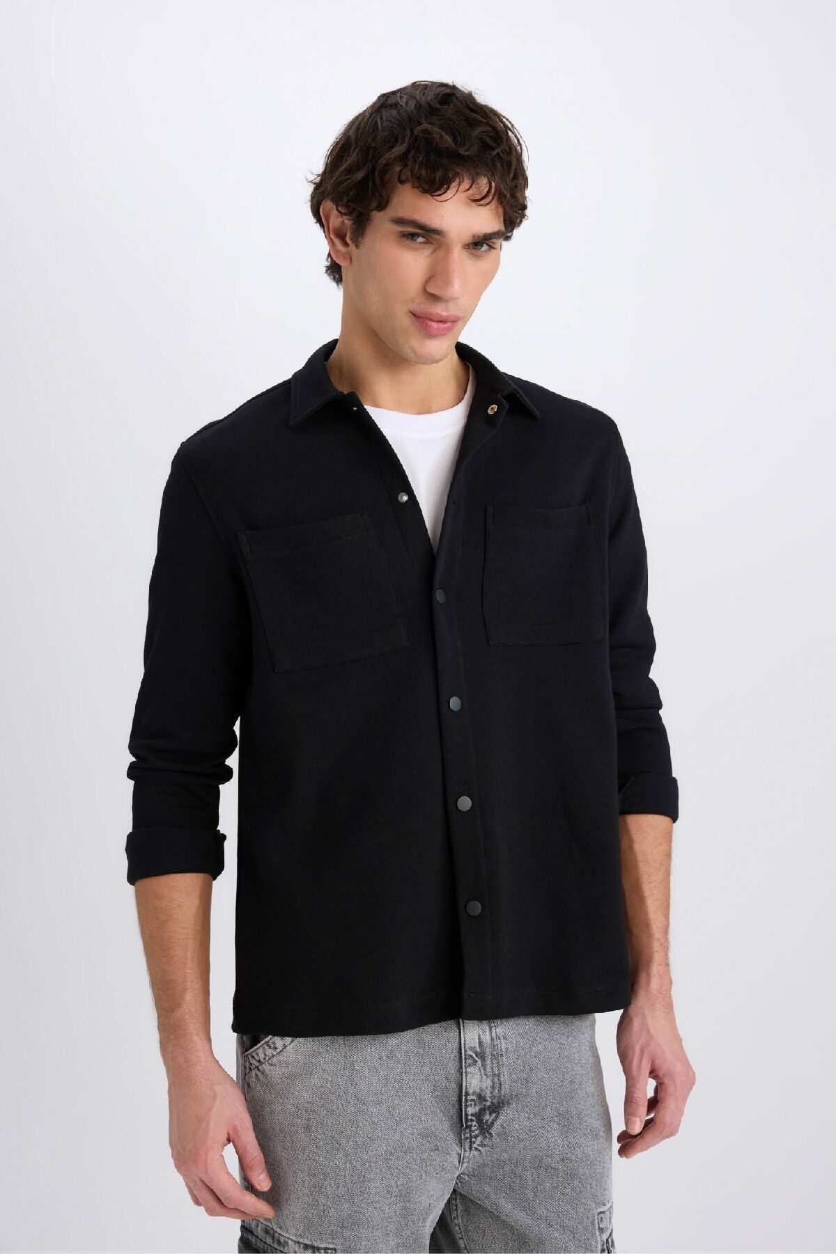 DeFacto-Normale Passform, einfarbiges Basic-Langarmshirt D8876AX25SP 4