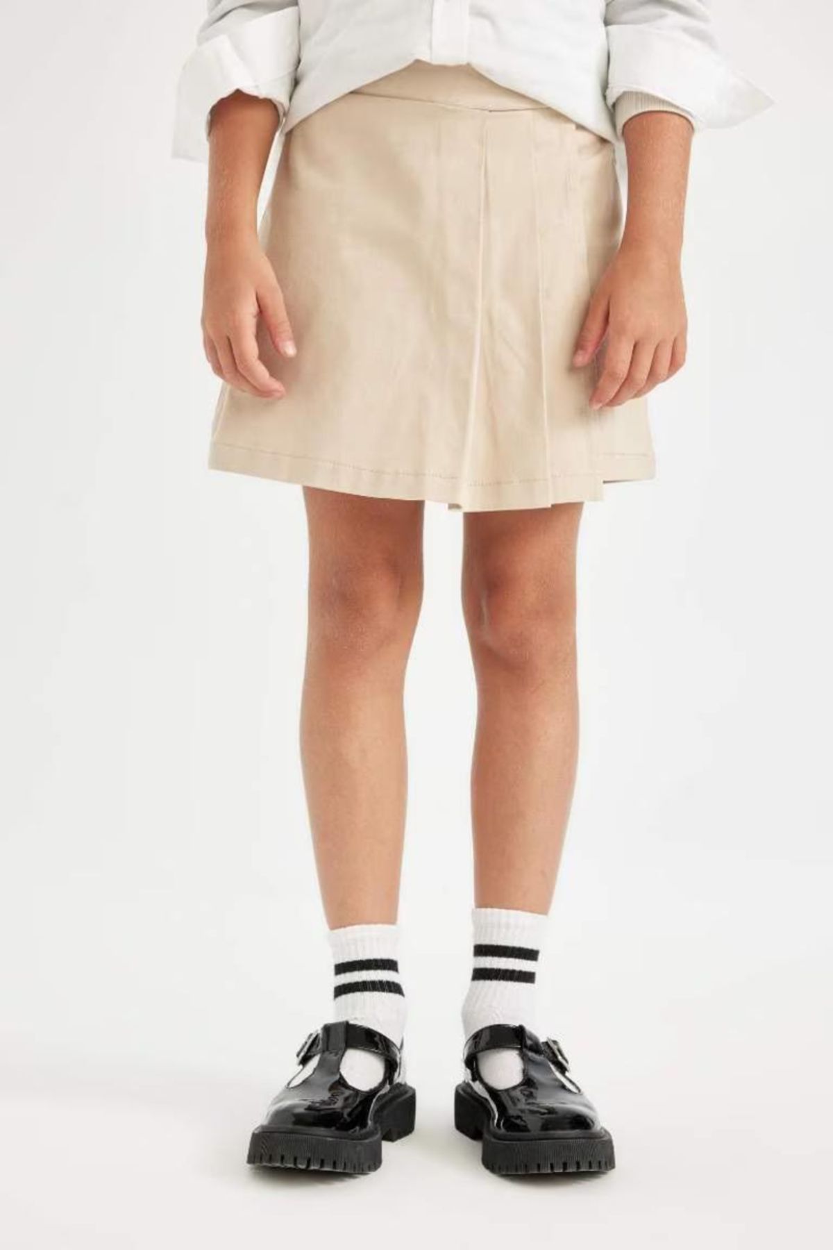 DeFacto-Mädchen-Schulrock aus Gabardine mit Falten und Shorts 3138760 3