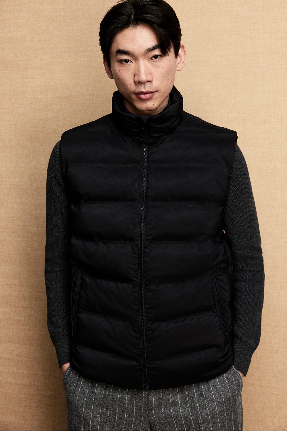 پالتو مشکی مردانه آب مناسب به طور منظم جلیقه را نگه نمی دارد H M H&M