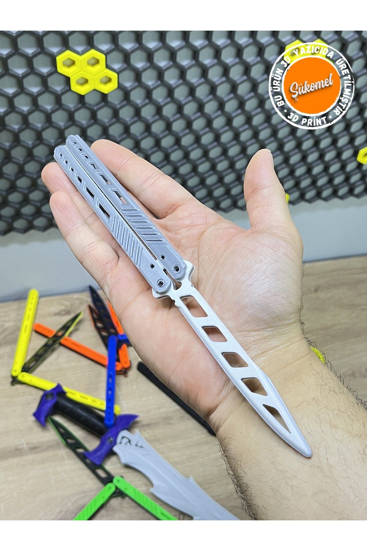 Main Collectibles Kelebek Antrenman Bıçağı Özel Motifli Gri - Beyaz Renk Butterfly Knife Plastik 1 Adet