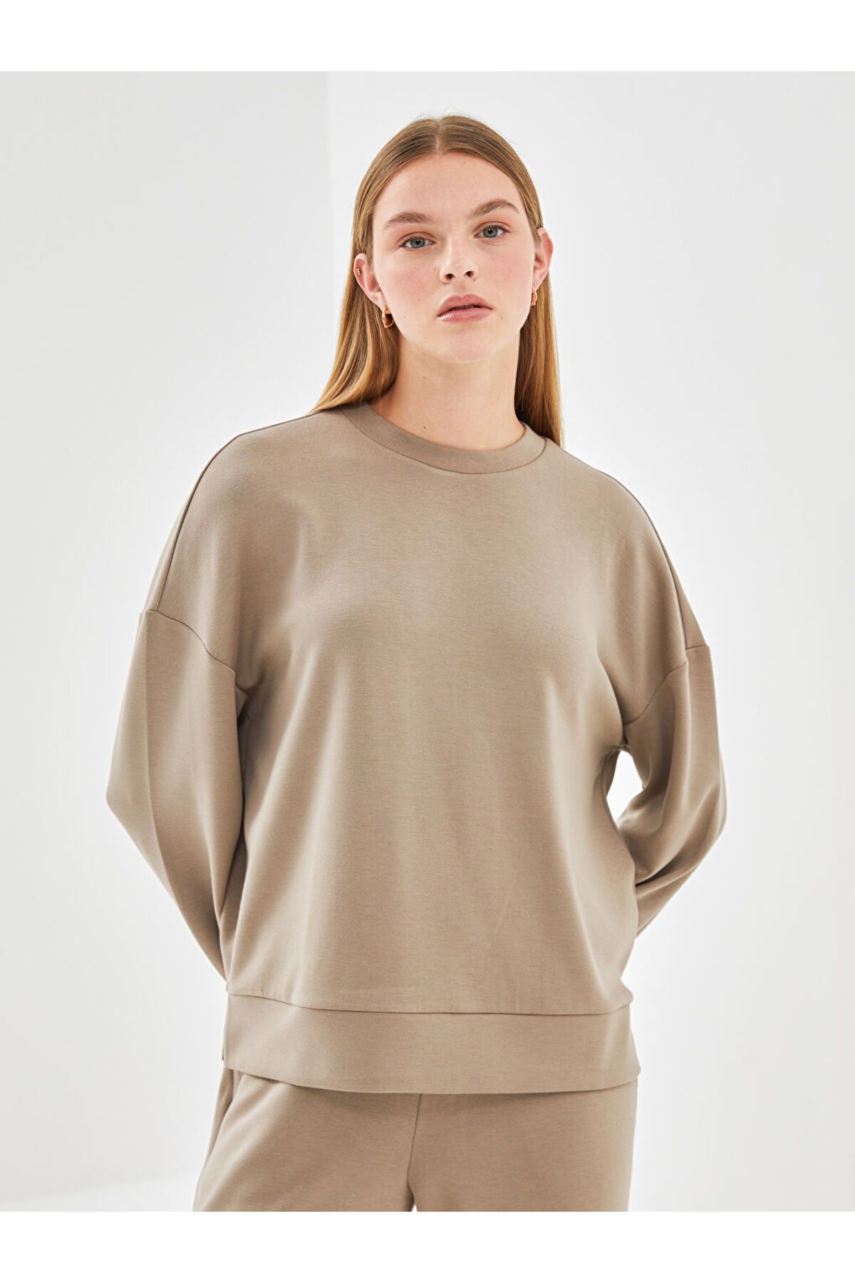LC Waikiki Bisiklet Yaka Oversize Kadın Sweatshirt