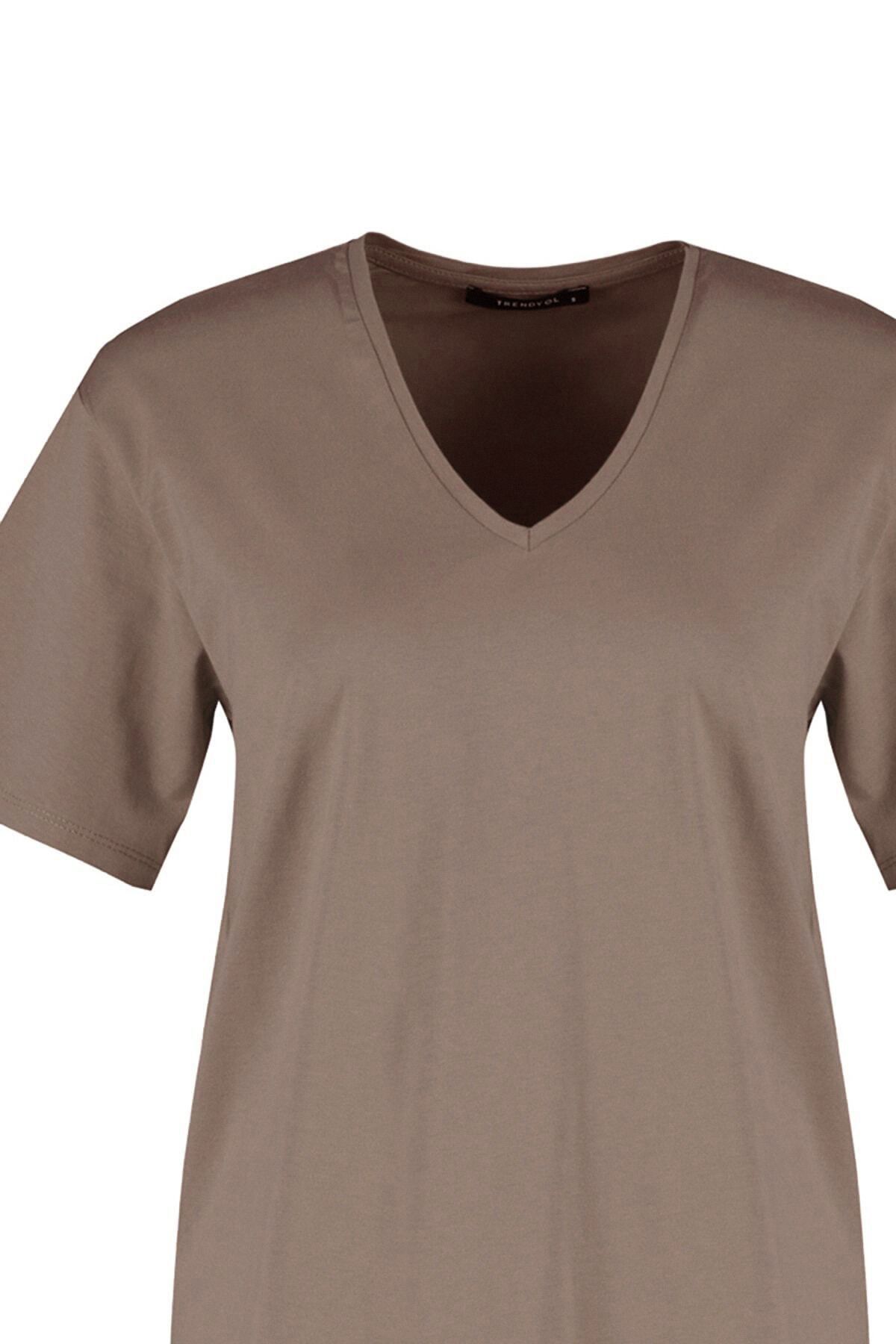 Kolekcia Trendyol-Norková 100 % bavlna oversize/široký strih pletené tričko s výstrihom do V TWOSS23TS00003 7