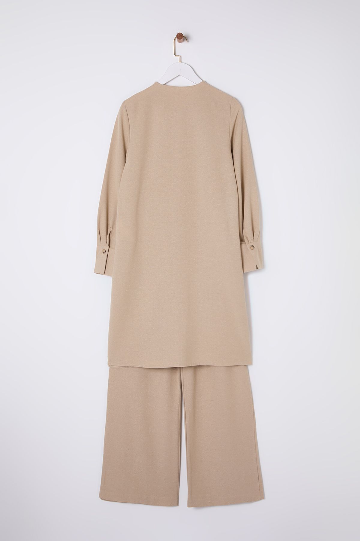 Trendyol Modest-Κοστούμι με υφαντό ύφασμα με κουμπιά από λινό βιζόν TCTSS25US00003 5