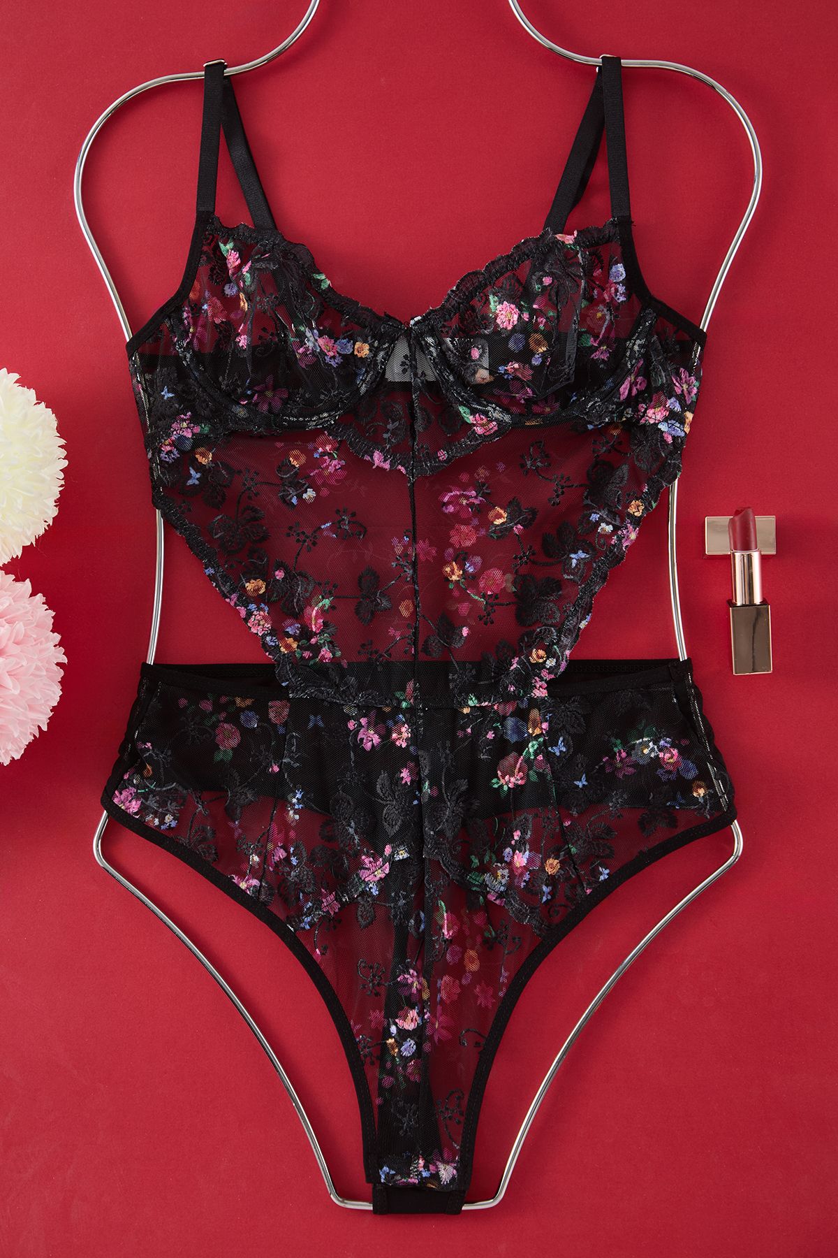 Trendyol Collection-Schwarzer Spitzen-Body mit gebrochenem Blumenmuster – THMSS25BD00000 5