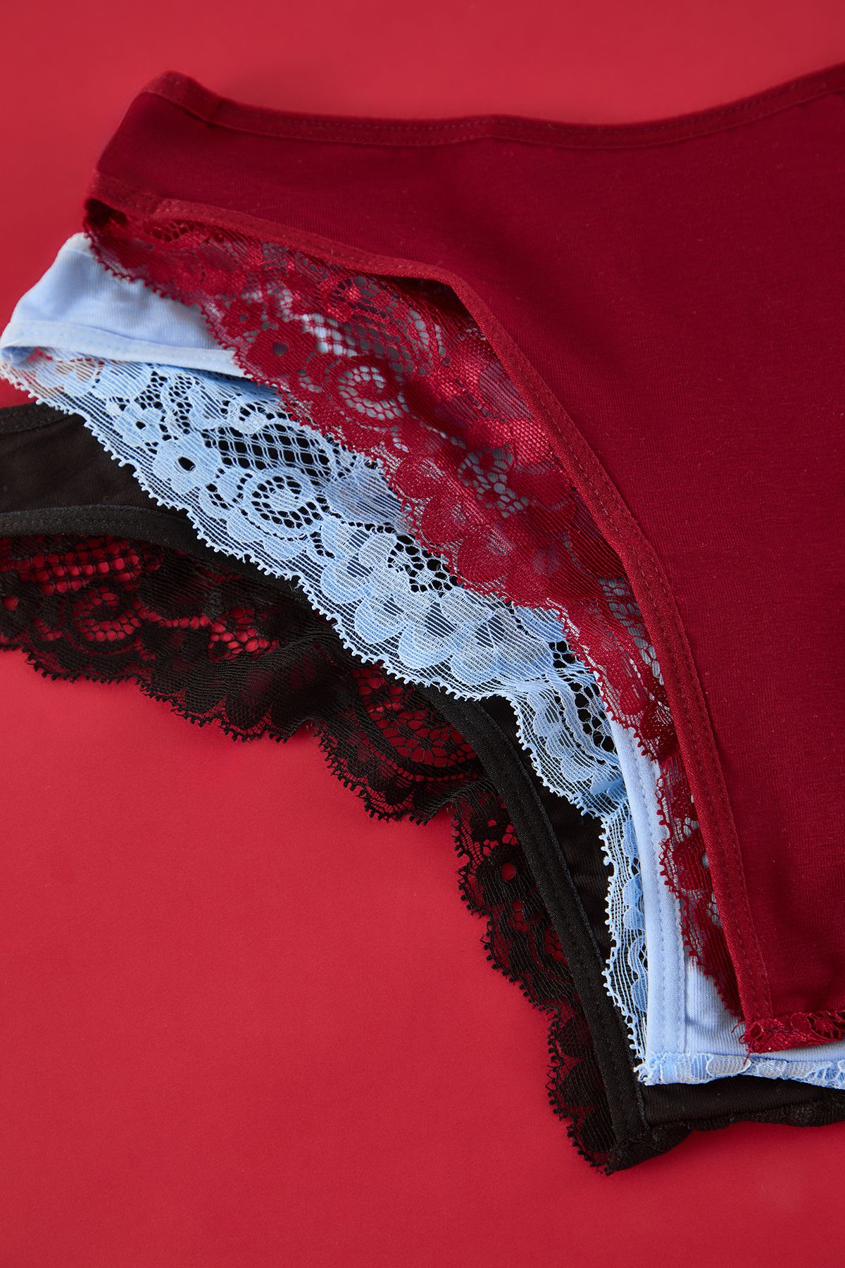 Trendyol Collection-Schwarz-Blau-Burgund 3er-Pack Baumwoll-Spitzen-Tanga-Strickhöschen THMAW21KU0012 2
