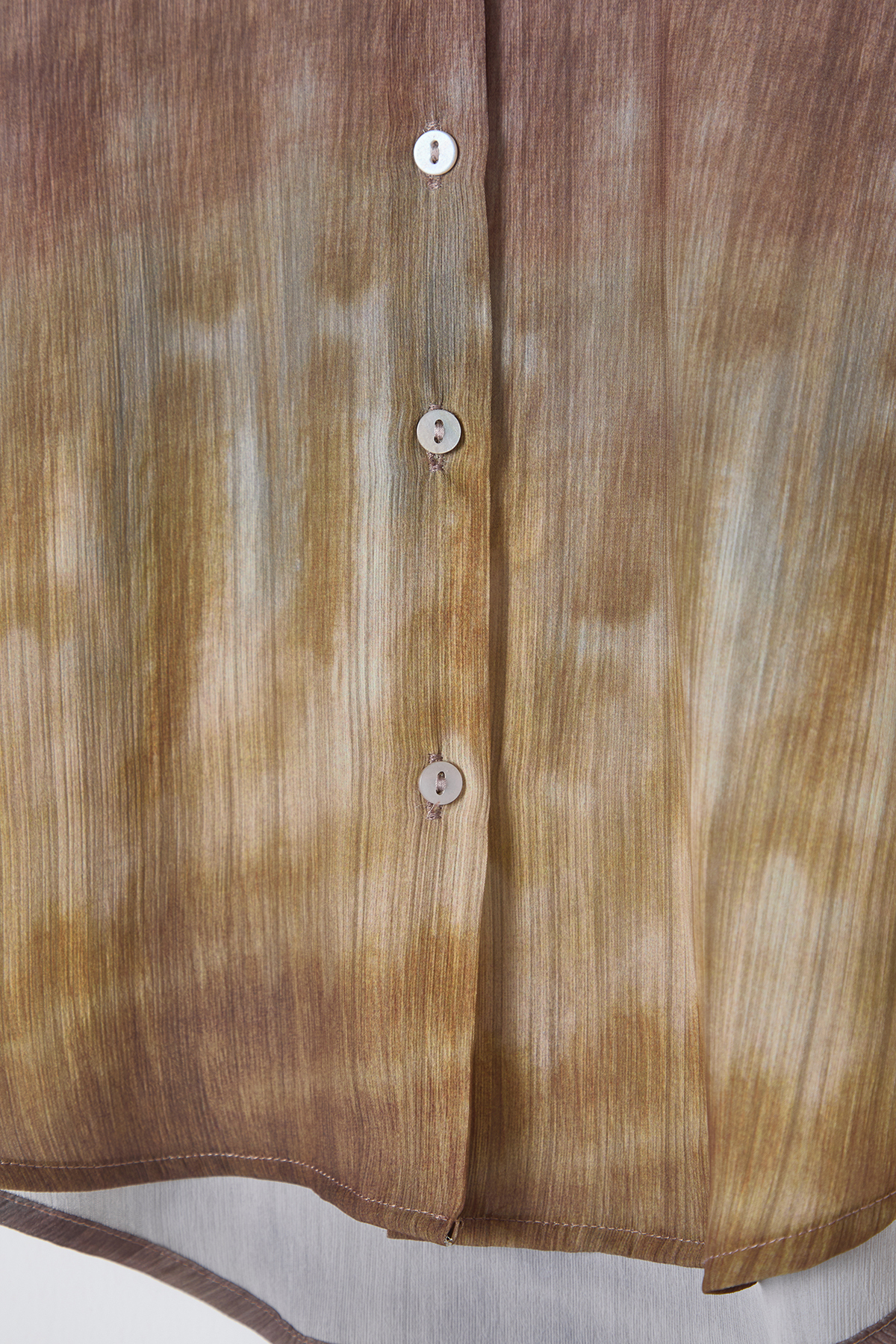 Trendyolmilla  Çok Renkli Renk Geçişli Şifon Kumaş Regula Normal Kalıp Dokuma Gömlek TWOSS25GO00037 - Görsel 8