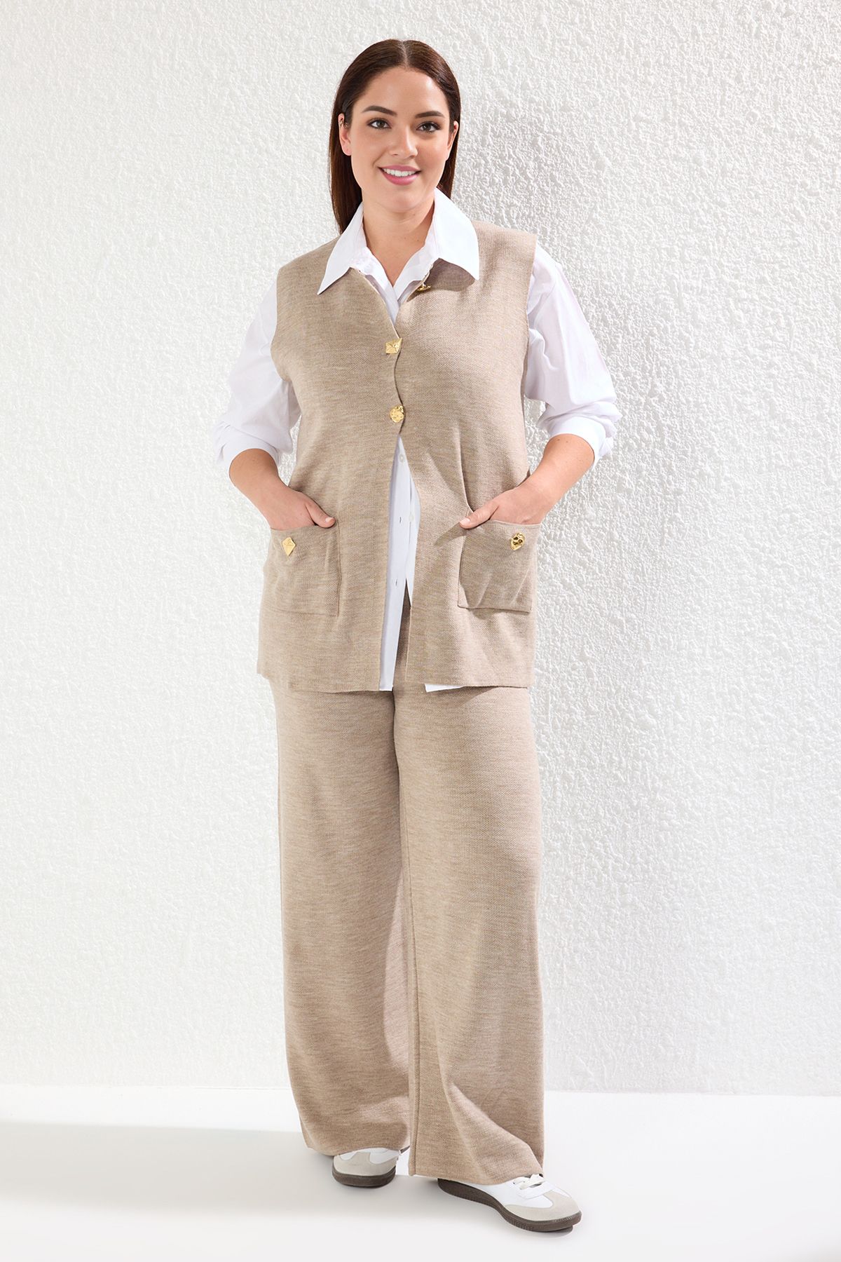 Trendyol Curve Set De Vestă Și Pantaloni Din Tricotaje Din Nurcă - Detaliu Nasturi Femeie - XL