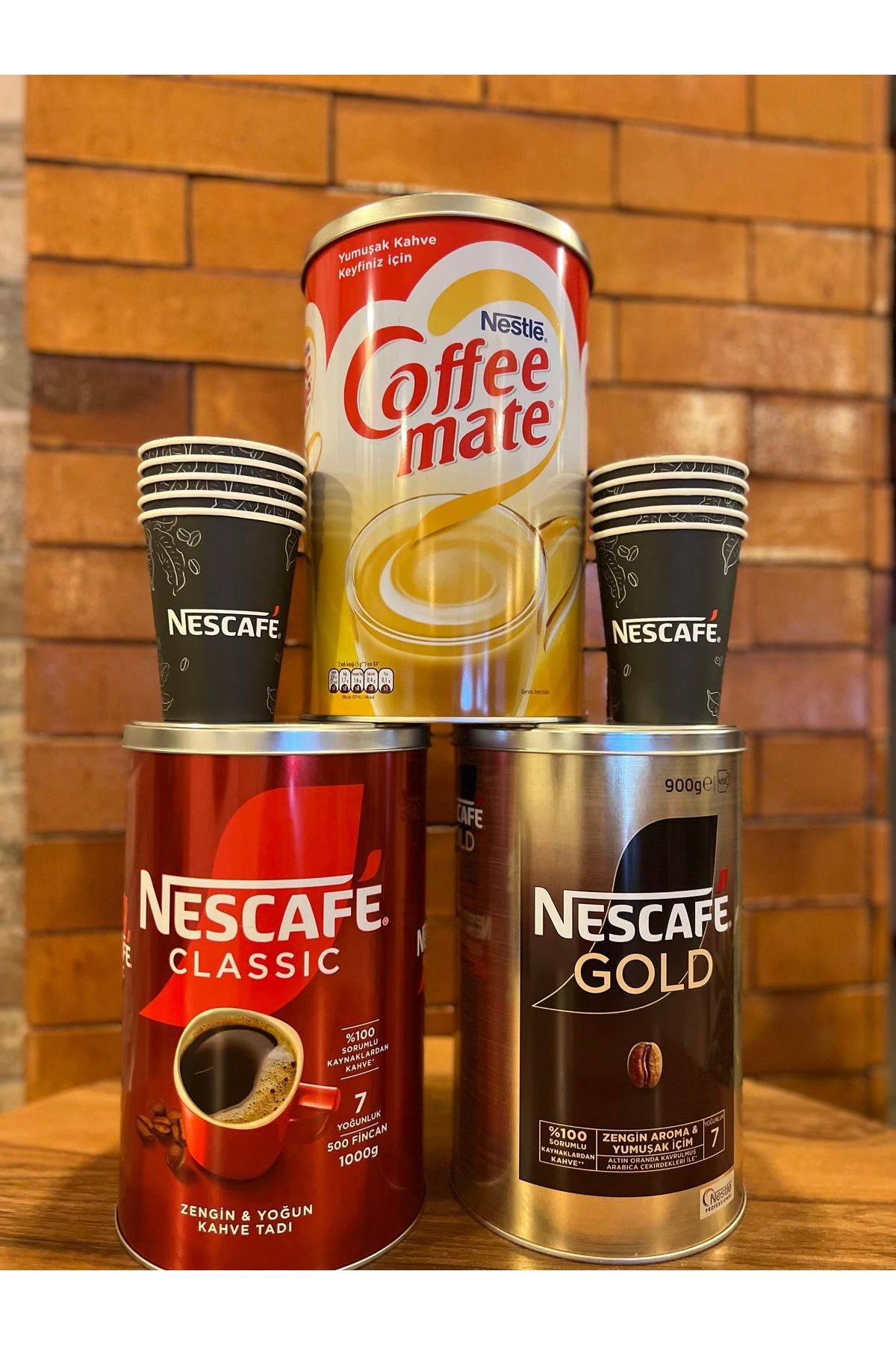 Nescafe 900gr Gold,1kg Classıc,2kg Coffe Mate 20 bardak hediyeli.