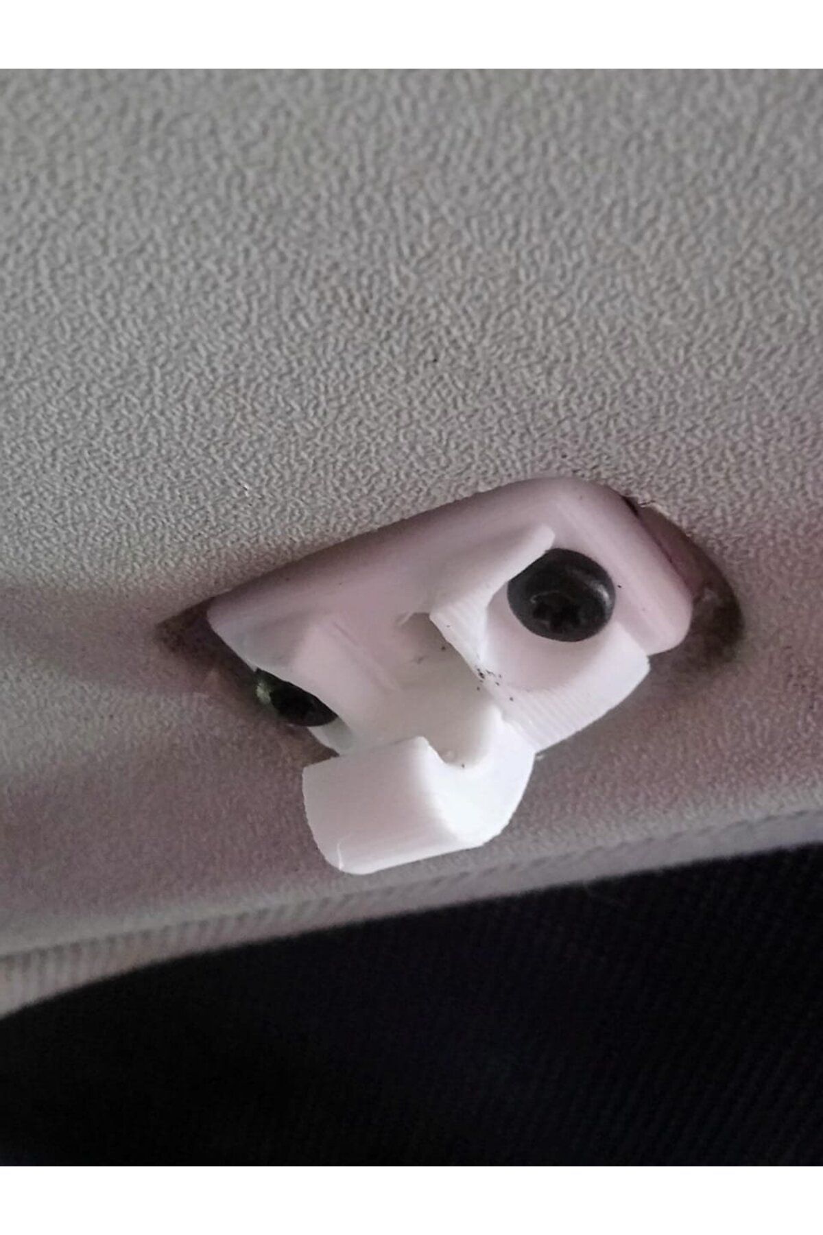 Vision Craft Volkswagen Caddy Güneşlik Klipsi T3979659