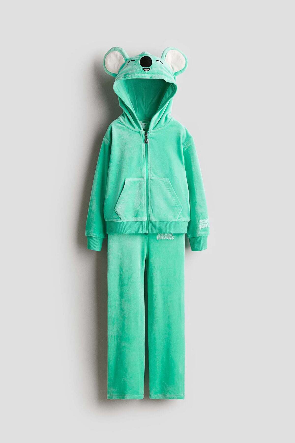 complete the look image