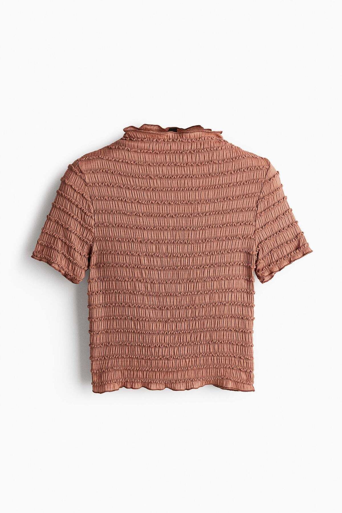 H&M-Overlock-detail smocked top 3