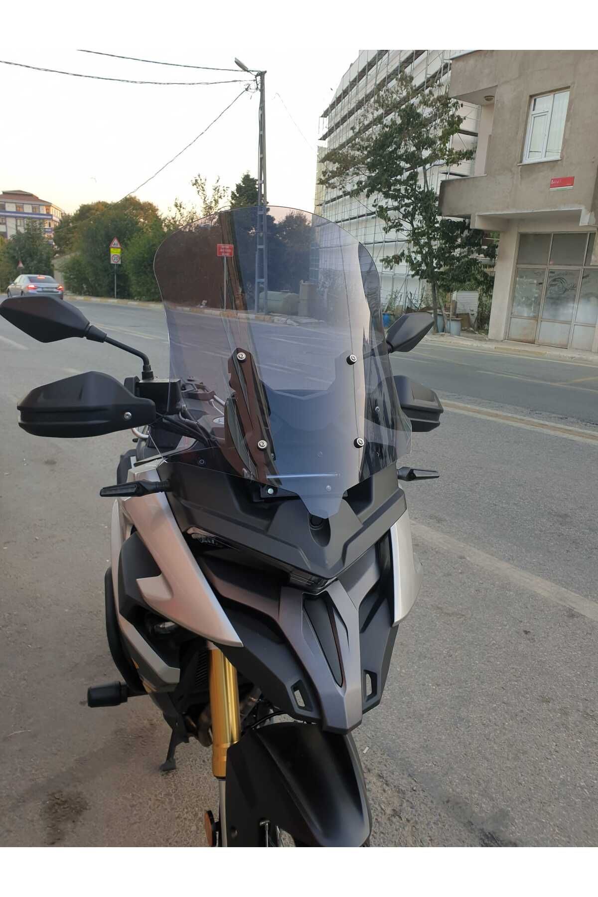 Voge Dsx 525 Siperlik Ön Cam 2023-2025 Model 65cm Açık Füme Renkli 4mm UZUN CAM