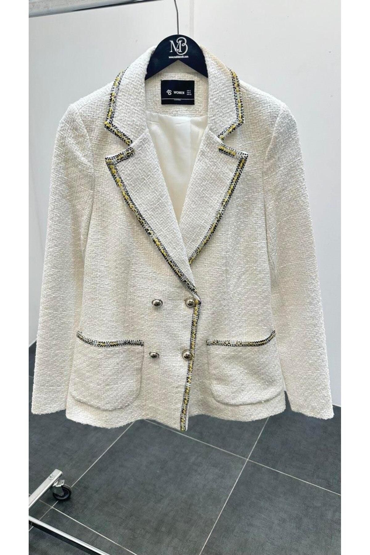 Maldia Shop-Women's Silver Buttoned Double Breasted Tweed Jacket 3