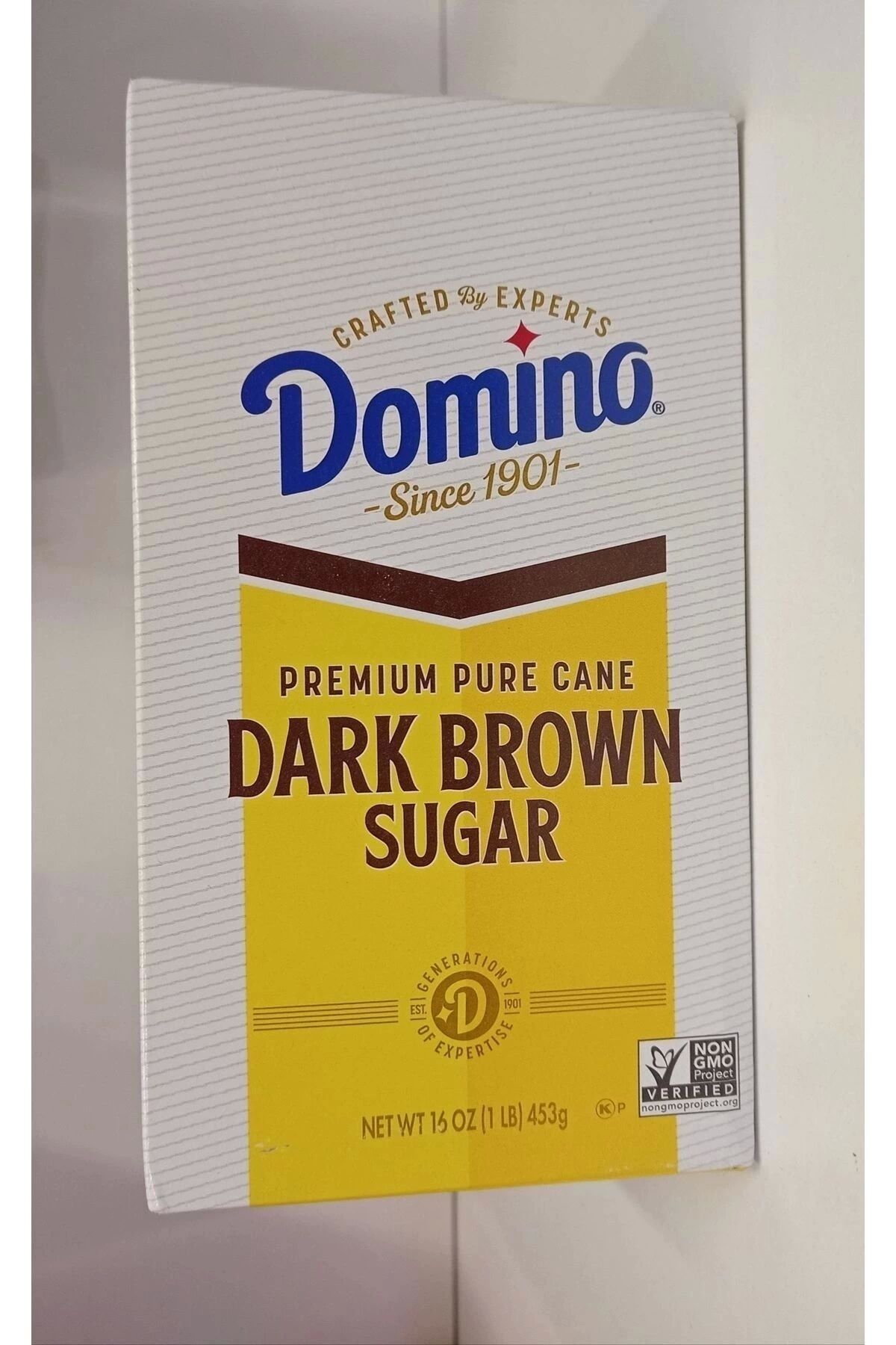 domino-Premium Pure Cane Dark Brown Sugar 453 g 1