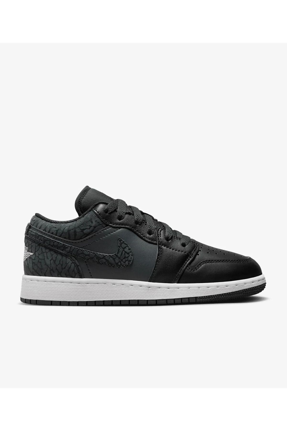 Nike-Jordan Air 1 Low Black Sneaker - Sportie 3