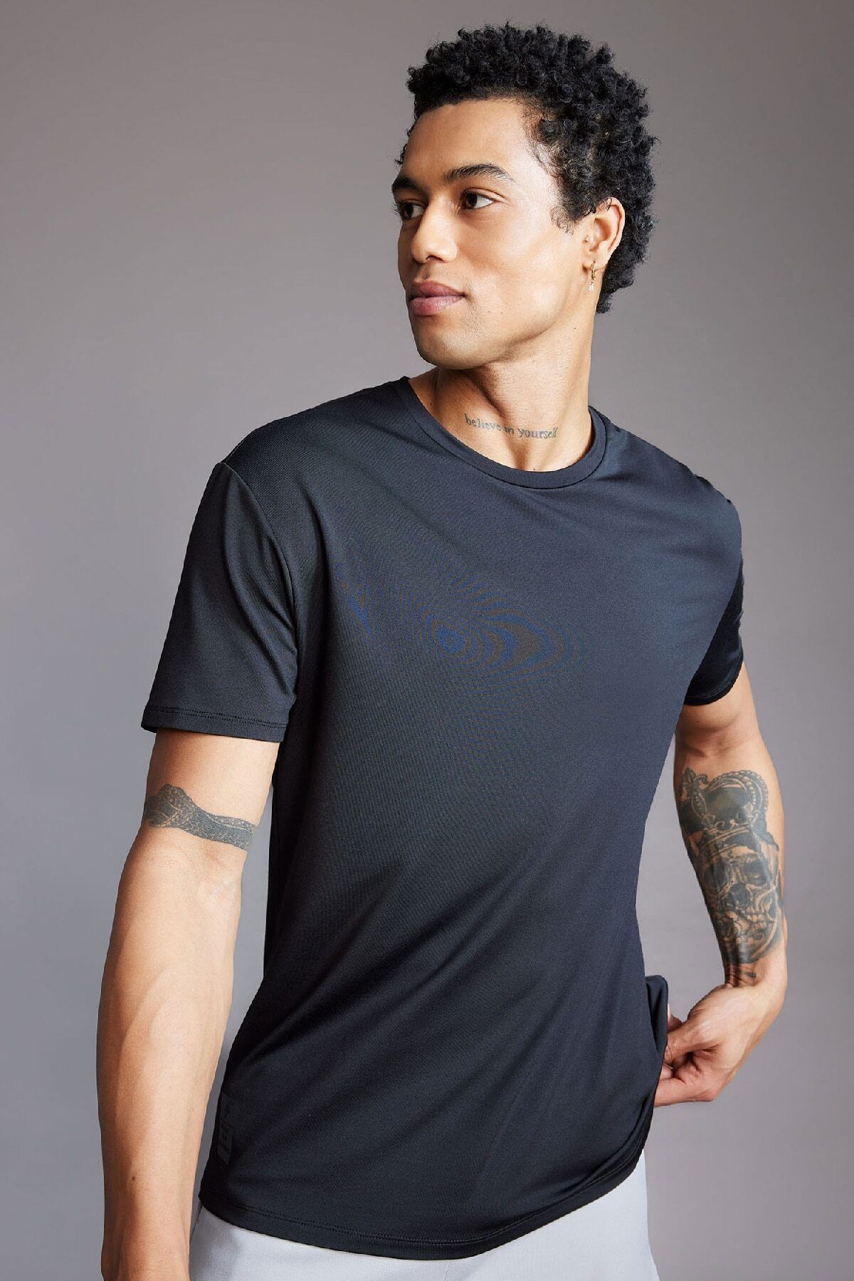 DeFacto Tricou Cu Mânecă Scurtă, Cu Decolteu, Cu Potrivire Standard, B4593ax24sp Masculin - L