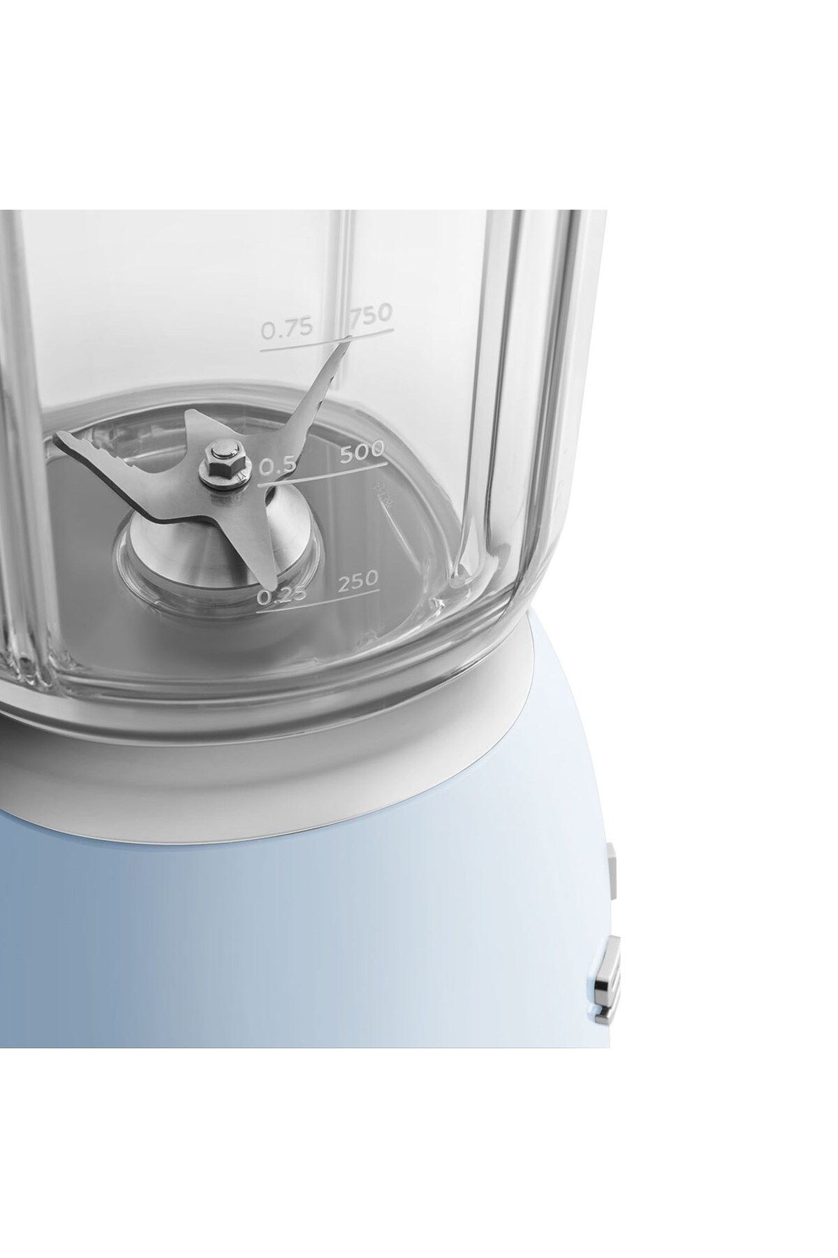 SMEG-Blf03Pbeu Pastel Blue Smoothie Blender 5