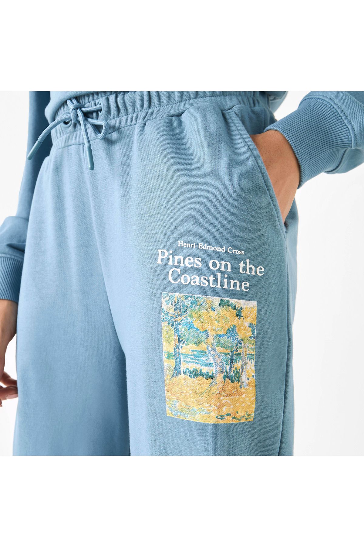 SP Characters-Henri Edmond Cross Print Joggers with Drawstring Closure 4