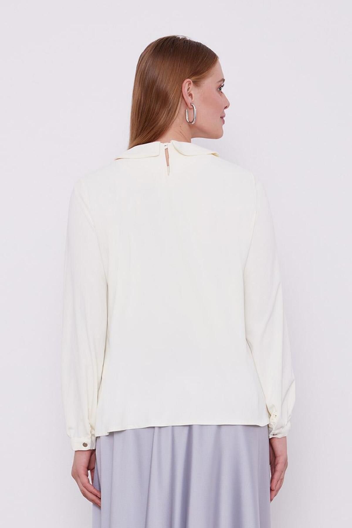 Levidor-White Collar Embroidered Blouse 6