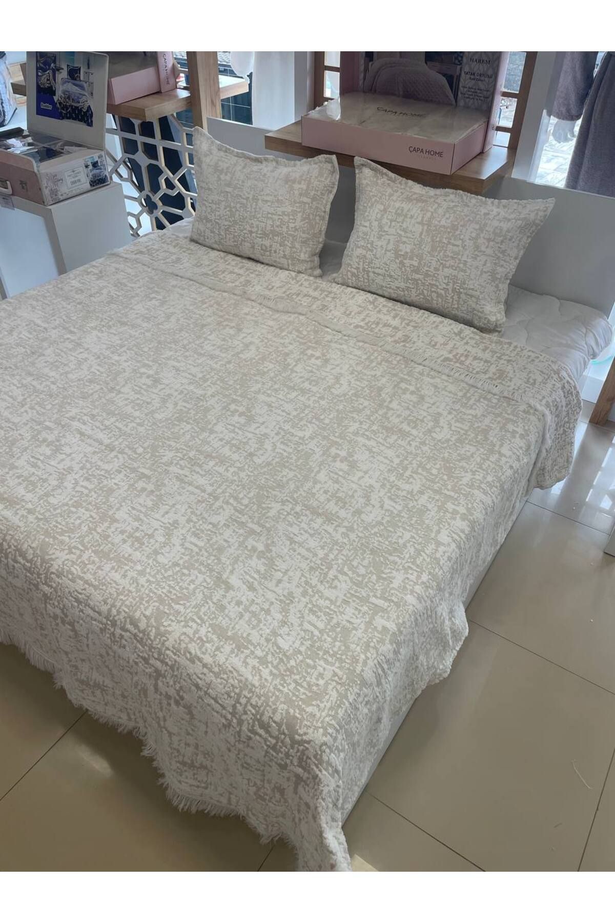 Sudemhome-Soft Fringed Double Blanket & Bedspread Set 6