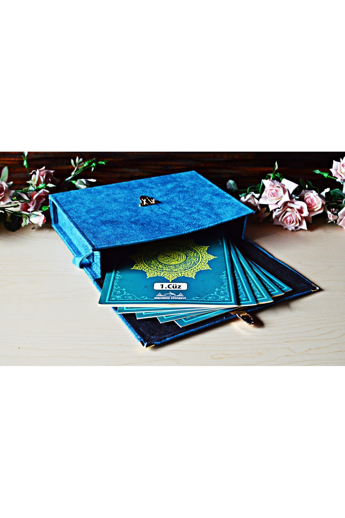 Medrese Kitab Evi Hatim Cüzü Hatim Seti 30 Cüz Cami Boy 35x25 Petrol Nubuk Çantalı Kadife Kuranı Kerim Sesli Dinleme fotoğrafı 3 (önizleme)