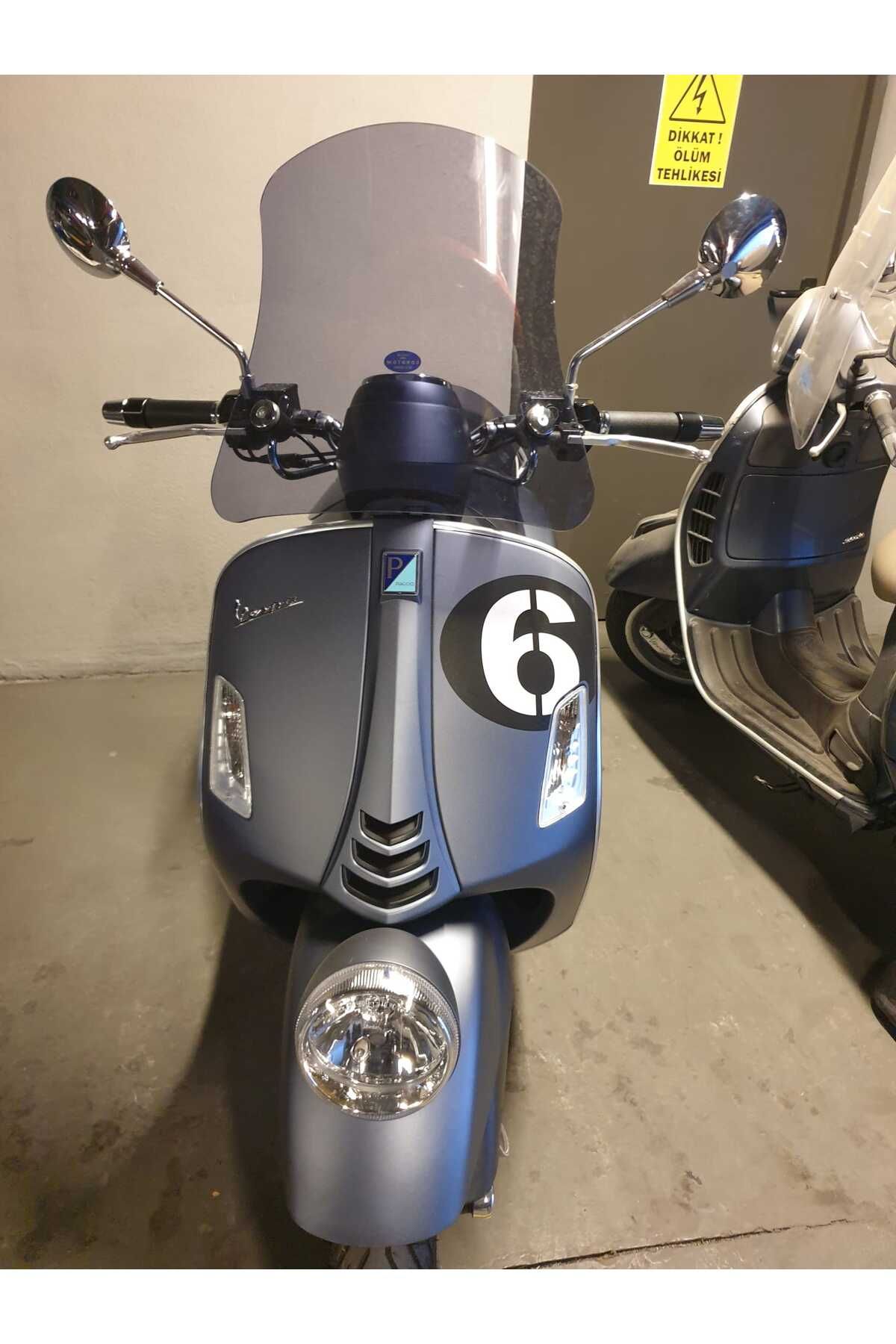 Vespa Gtv 300 Siperlik Ön Cam 2014 2016 Model 55cm Füme Renkli 4mm APARAT GÖNDERİLMEYECEK